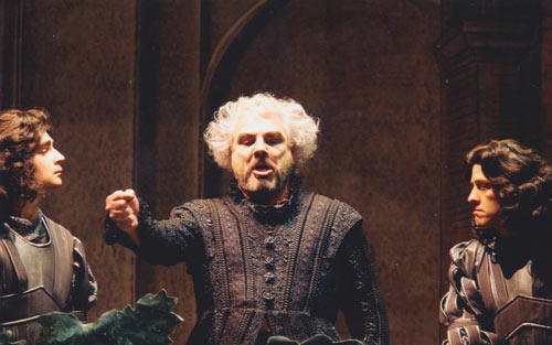 Rigoletto di Giuseppe Verdi. Carlo nel ruolo di Rigoletto al Teatro Verdi di Salerno